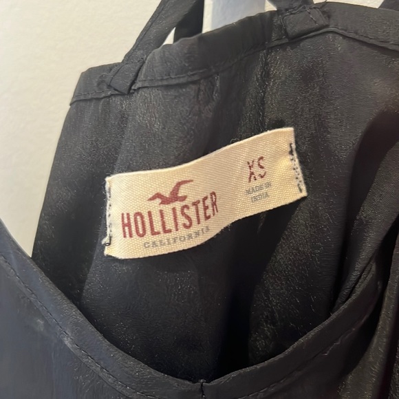 Hollister Satin Tank Top - Picture 2 of 2